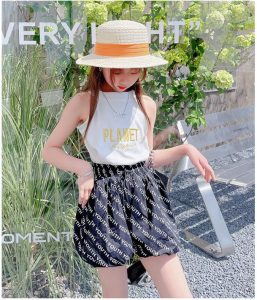 Quần Short đen Chữ 5